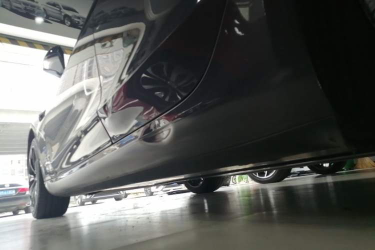Used Tesla Model 3 2019 Standard Range Rear-Drive Upgraded Version Left Side Sill