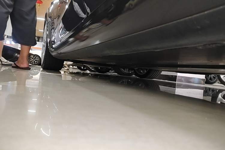 Used Tesla Model 3 2019 Standard Range Rear-Drive Upgraded Version Left Side Sill