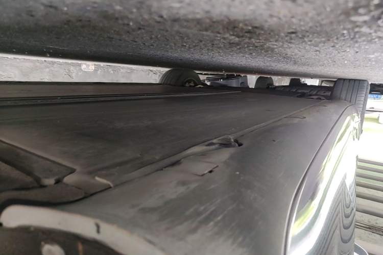 Used Tesla Model 3 2019 Standard Range Rear-Drive Upgraded Version Left Side Sill