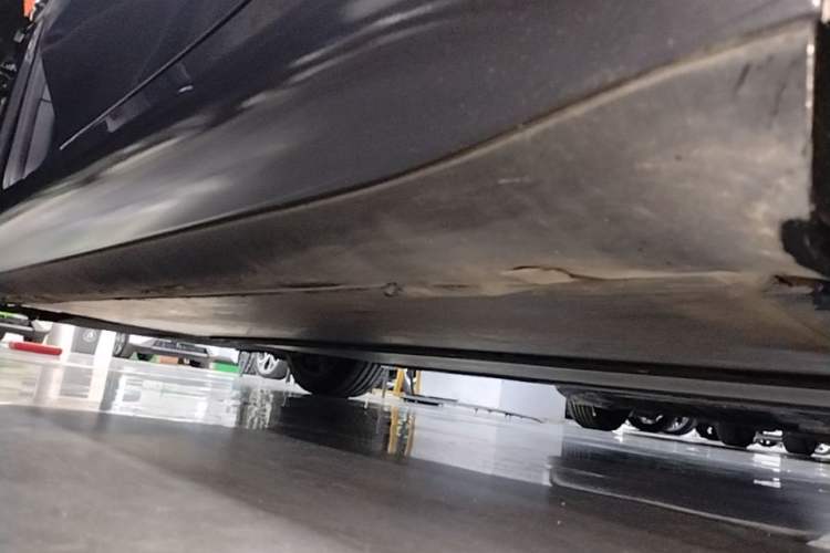 Used Tesla Model 3 2019 Standard Range Rear-Drive Upgraded Version Left Side Sill