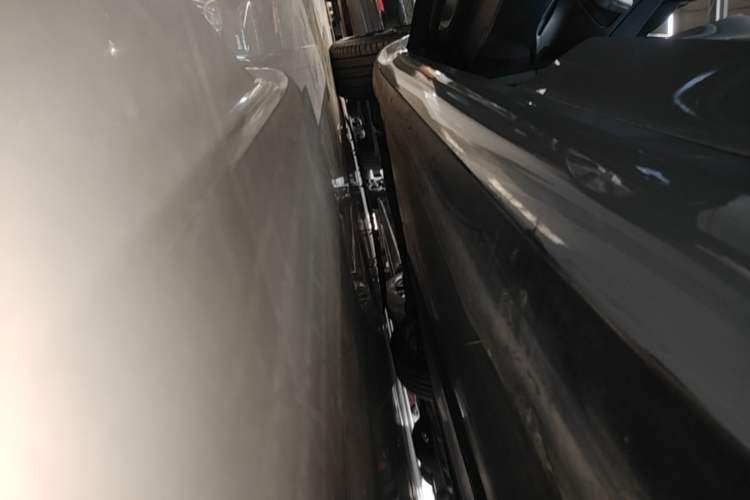 Used Tesla Model 3 2019 Standard Range Rear-Drive Upgraded Version Left Side Sill