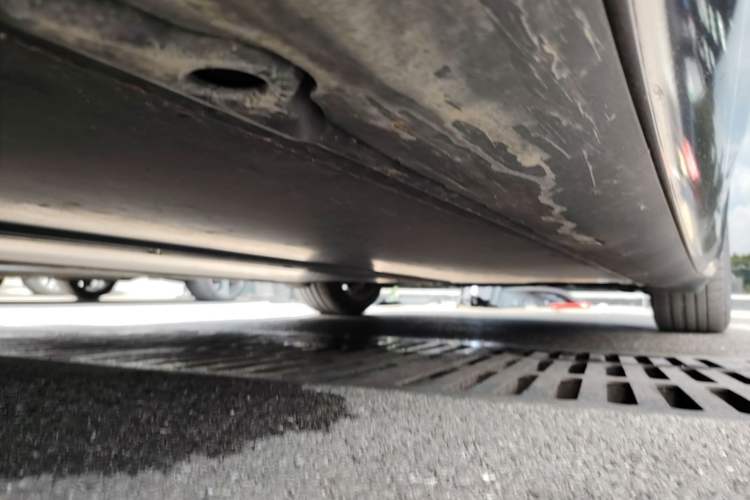 Used Tesla Model 3 2019 Standard Range Rear-Drive Upgraded Version Left Side Sill