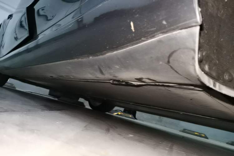 Used Tesla Model 3 2019 Performance High-Performance All-Wheel-Drive Version Left Side Sill