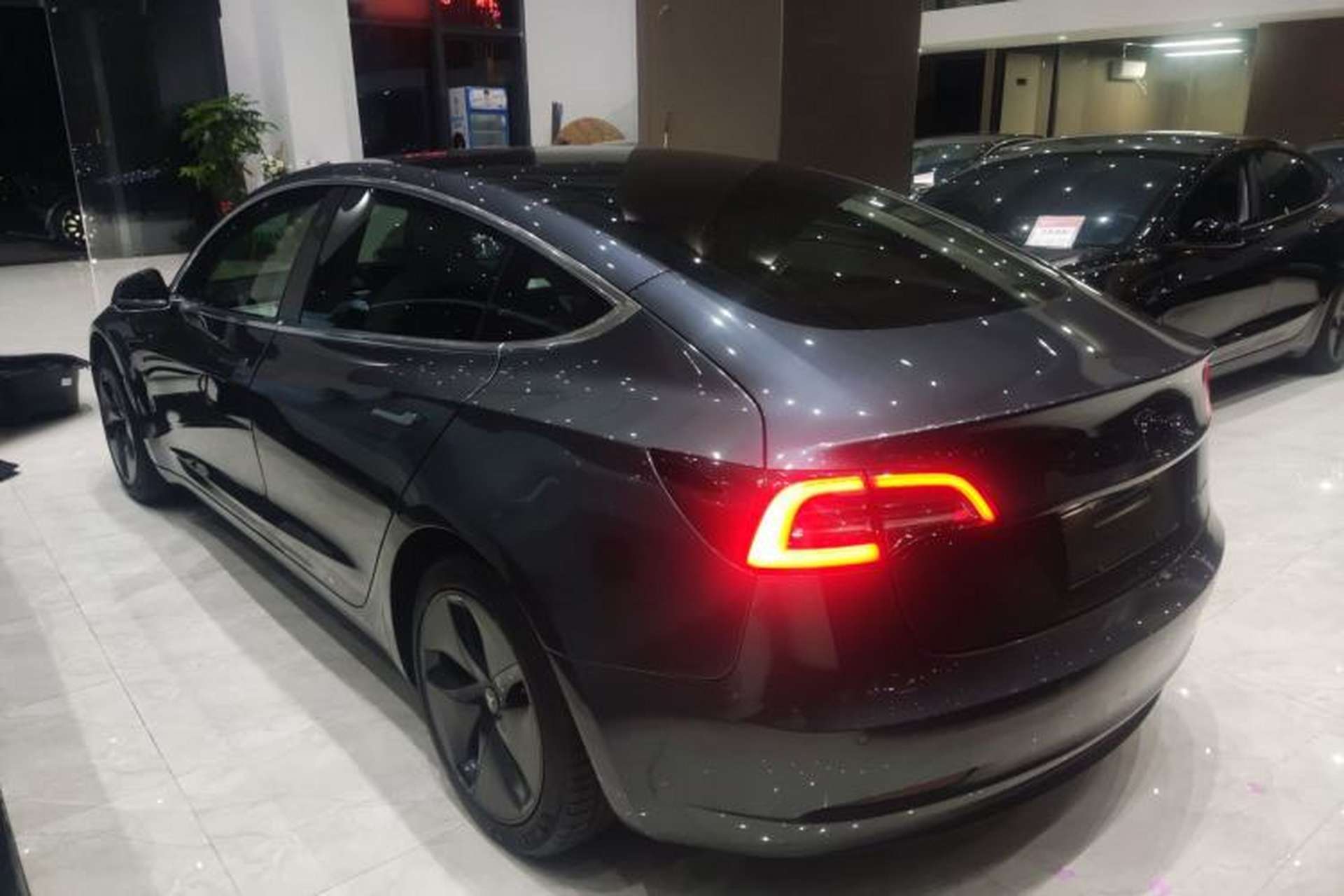Used Tesla Model 3 2019 Long-Range All-Wheel-Drive Version Rear Left 45 Deg
