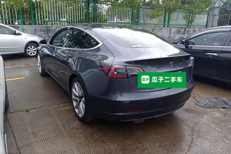 Used Tesla Model 3 2019 Long-Range Rear-Wheel-Drive Version Rear Left 45 Deg