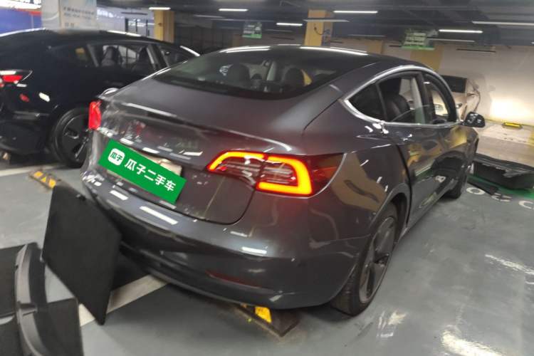 Used Tesla Model 3 2019 Long-Range Rear-Wheel-Drive Version Rear Right 45 Deg