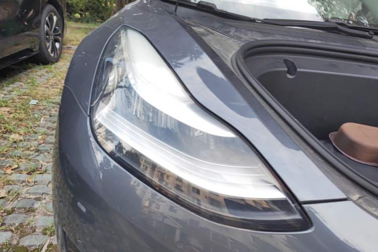 Used Tesla Model 3 2019 Standard Range Rear-Drive Upgraded Version Right Front Headlight