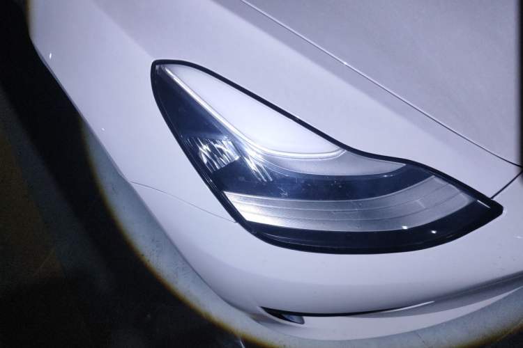 Used Tesla Model 3 2019 Standard Range Rear-Drive Upgraded Version Right Front Headlight