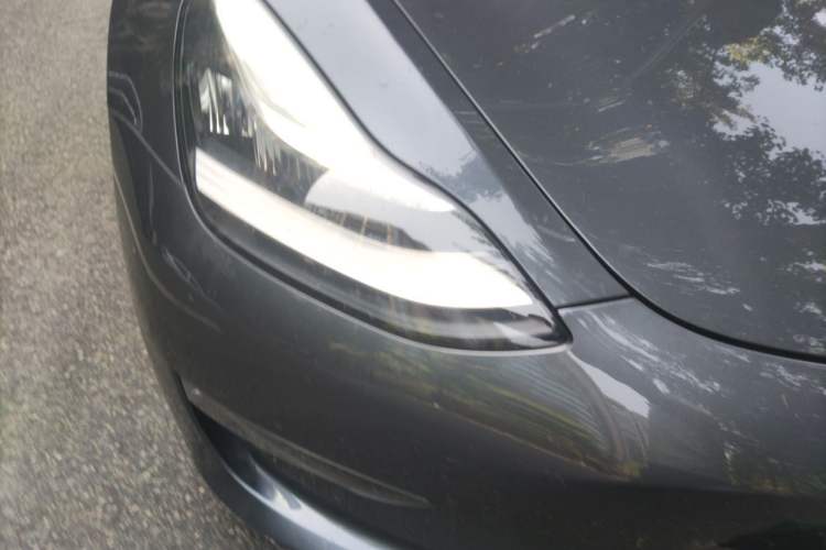 Used Tesla Model 3 2019 Long-Range All-Wheel-Drive Version Right Front Headlight