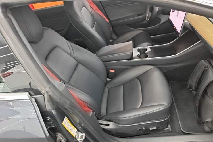 Used Tesla Model 3 2019 Performance High-Performance All-Wheel-Drive Version Right Front Seat