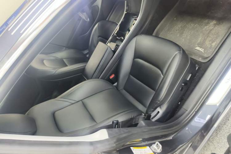 Used Tesla Model 3 2019 Standard Range Rear-Drive Upgraded Version Right Front Seat