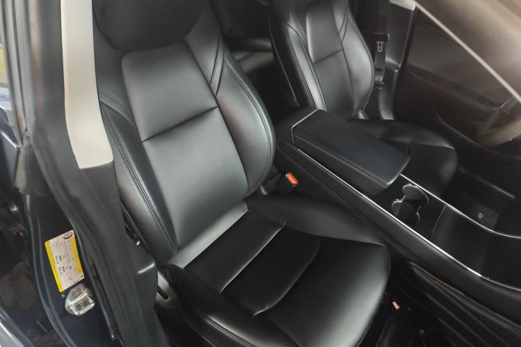 Used Tesla Model 3 2019 Standard Range Rear-Drive Upgraded Version Right Front Seat