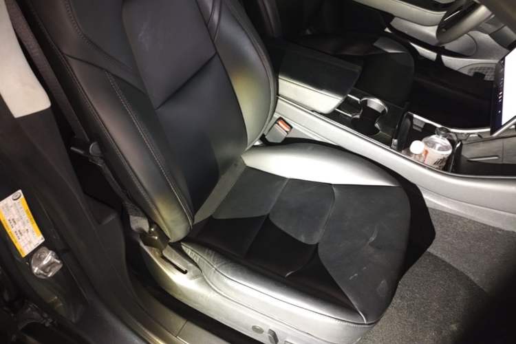 Used Tesla Model 3 2019 Standard Range Rear-Drive Upgraded Version Right Front Seat