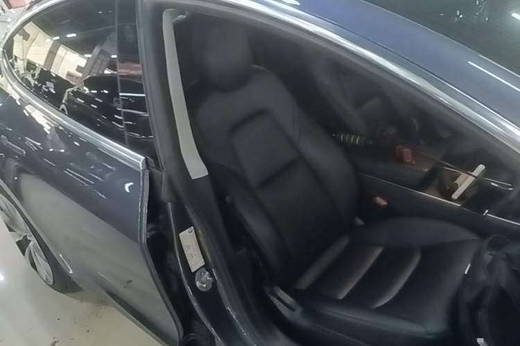 Used Tesla Model 3 2019 Standard Range Rear-Drive Upgraded Version Right Front Seat