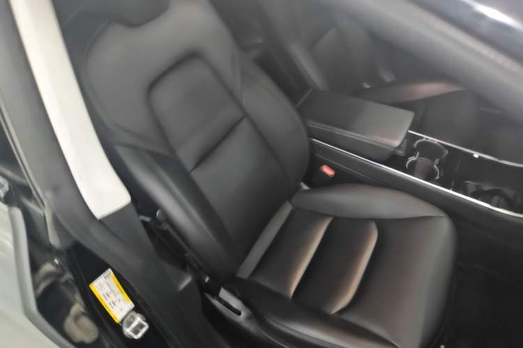 Used Tesla Model 3 2019 Standard Range Rear-Drive Upgraded Version Right Front Seat