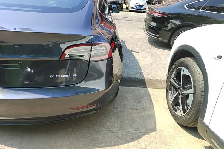 Used Tesla Model 3 2019 Standard Range Rear-Drive Upgraded Version Right Rear Taillight