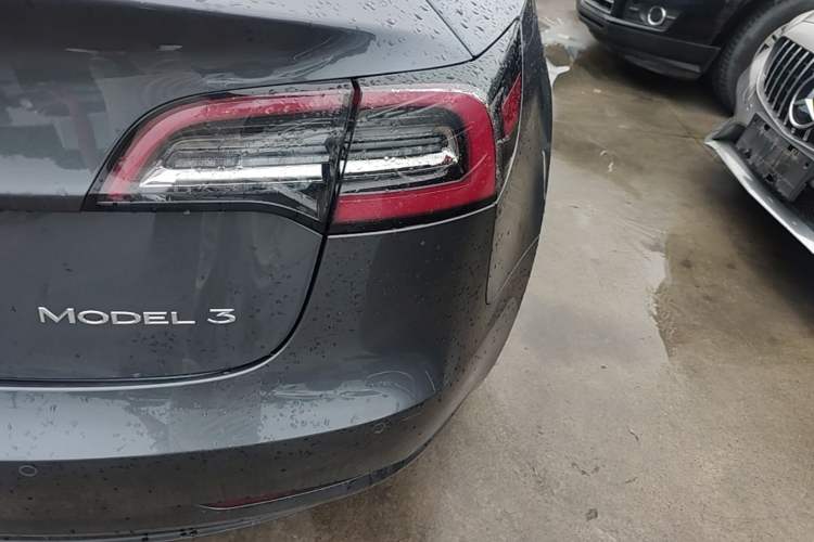 Used Tesla Model 3 2019 Standard Range Rear-Drive Upgraded Version Right Rear Taillight