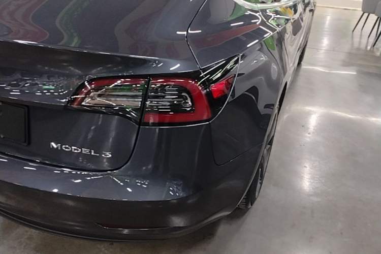 Used Tesla Model 3 2019 Standard Range Rear-Drive Upgraded Version Right Rear Taillight