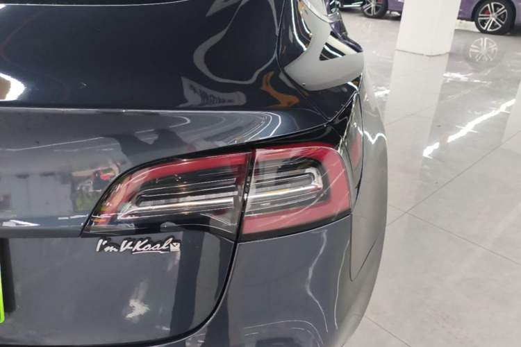 Used Tesla Model 3 2019 Long-Range Rear-Wheel-Drive Version Right Rear Taillight