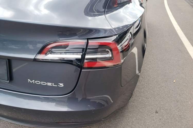Used Tesla Model 3 2019 Standard Range Rear-Drive Upgraded Version Right Rear Taillight