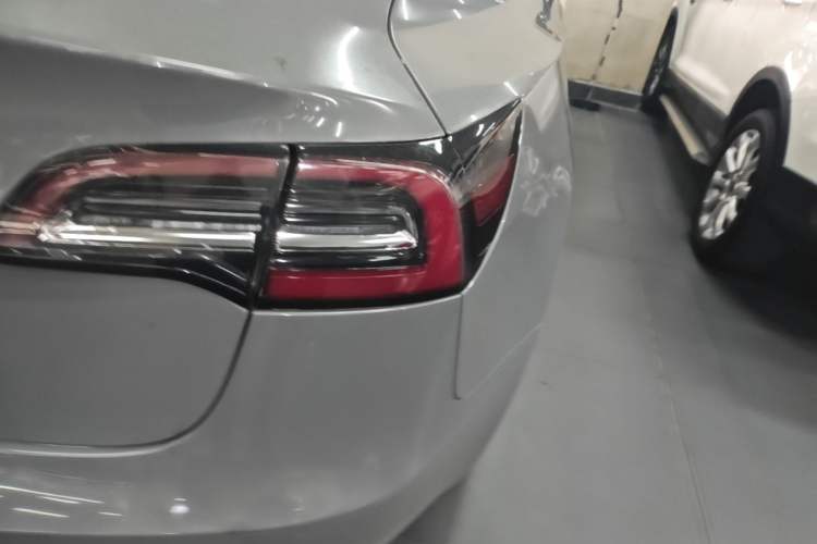 Used Tesla Model 3 2019 Standard Range Rear-Drive Upgraded Version Right Rear Taillight