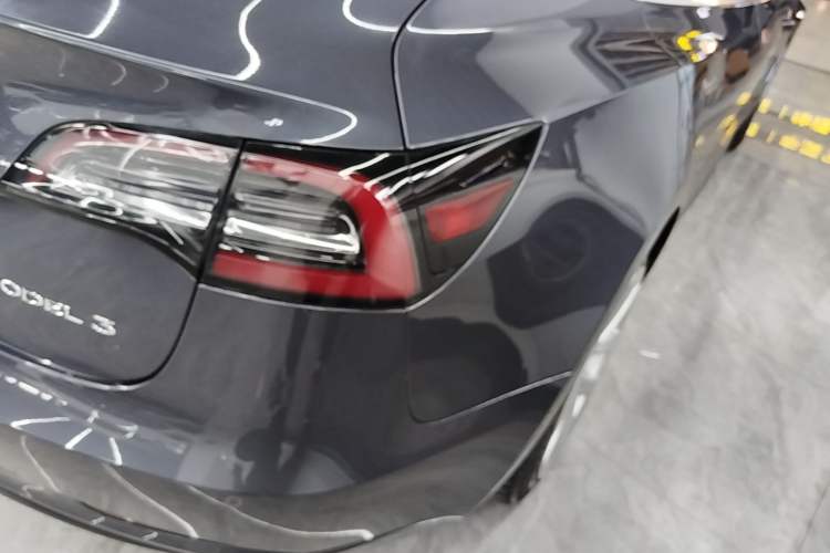 Used Tesla Model 3 2019 Standard Range Rear-Drive Upgraded Version Right Rear Taillight