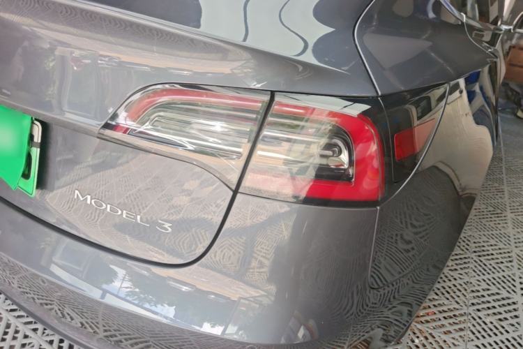 Used Tesla Model 3 2019 Standard Range Rear-Drive Upgraded Version Right Rear Taillight