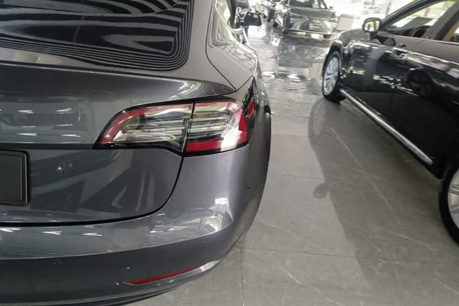 Used Tesla Model 3 2019 Standard Range Rear-Drive Upgraded Version Right Rear Taillight