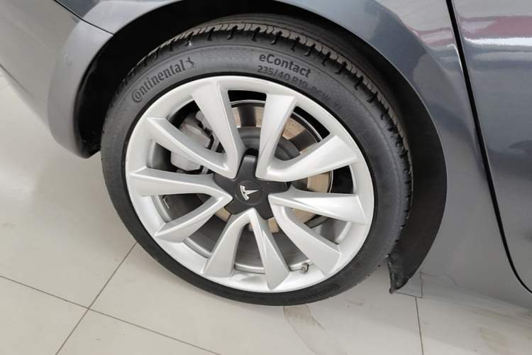 Used Tesla Model 3 2019 Standard Range Rear-Drive Upgraded Version Right Rear Wheel Hub