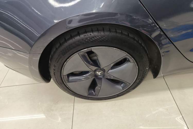 Used Tesla Model 3 2019 Standard Range Rear-Drive Upgraded Version Right Rear Wheel Hub