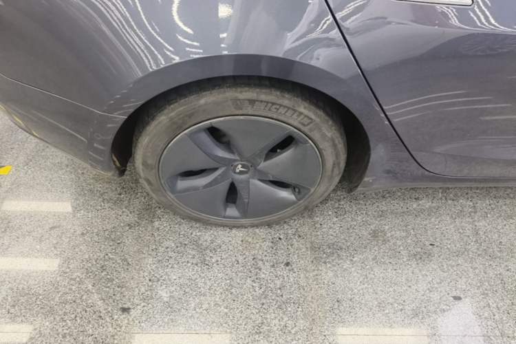 Used Tesla Model 3 2019 Standard Range Rear-Drive Upgraded Version Right Rear Wheel Hub