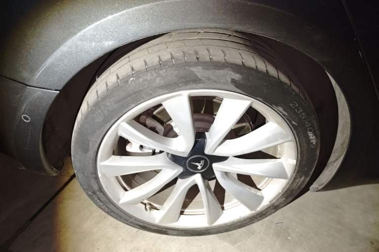 Used Tesla Model 3 2019 Standard Range Rear-Drive Upgraded Version Right Rear Wheel Hub