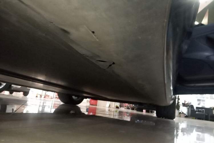 Used Tesla Model 3 2019 Standard Range Rear-Drive Upgraded Version Right Side Sill