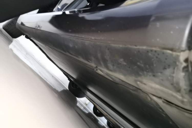 Used Tesla Model 3 2019 Standard Range Rear-Drive Upgraded Version Right Side Sill