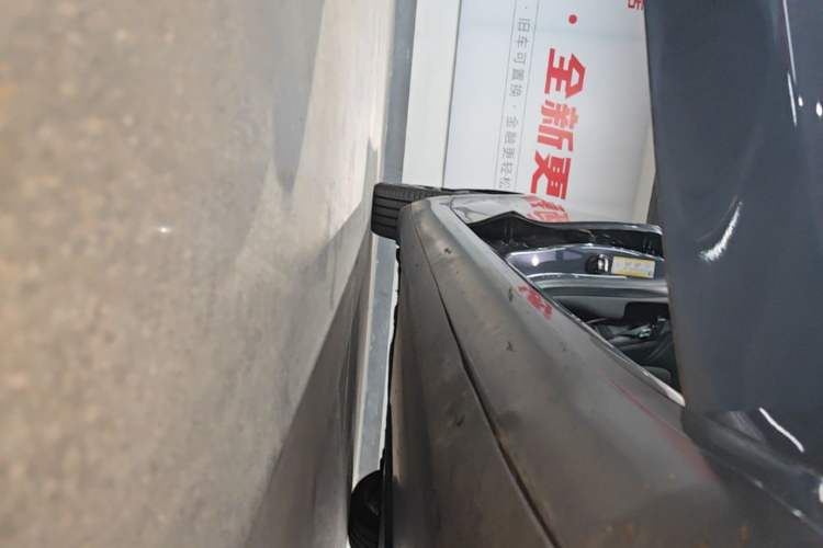 Used Tesla Model 3 2019 Standard Range Rear-Drive Upgraded Version Right Side Sill