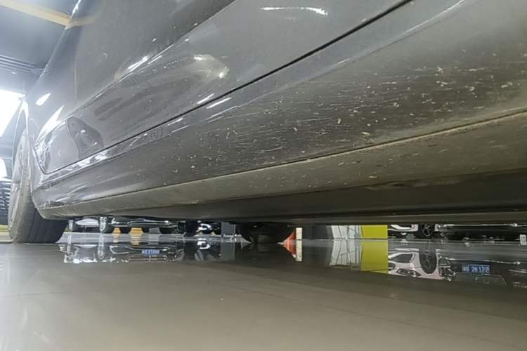 Used Tesla Model 3 2019 Standard Range Rear-Drive Upgraded Version Right Side Sill