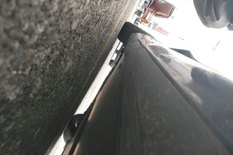 Used Tesla Model 3 2019 Standard Range Rear-Drive Upgraded Version Right Side Sill