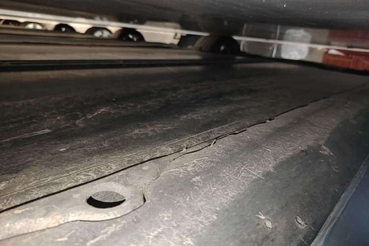 Used Tesla Model 3 2019 Standard Range Rear-Drive Upgraded Version Right Side Sill