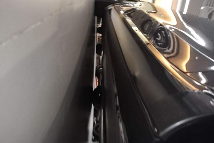 Used Tesla Model 3 2019 Standard Range Rear-Drive Upgraded Version Right Side Sill