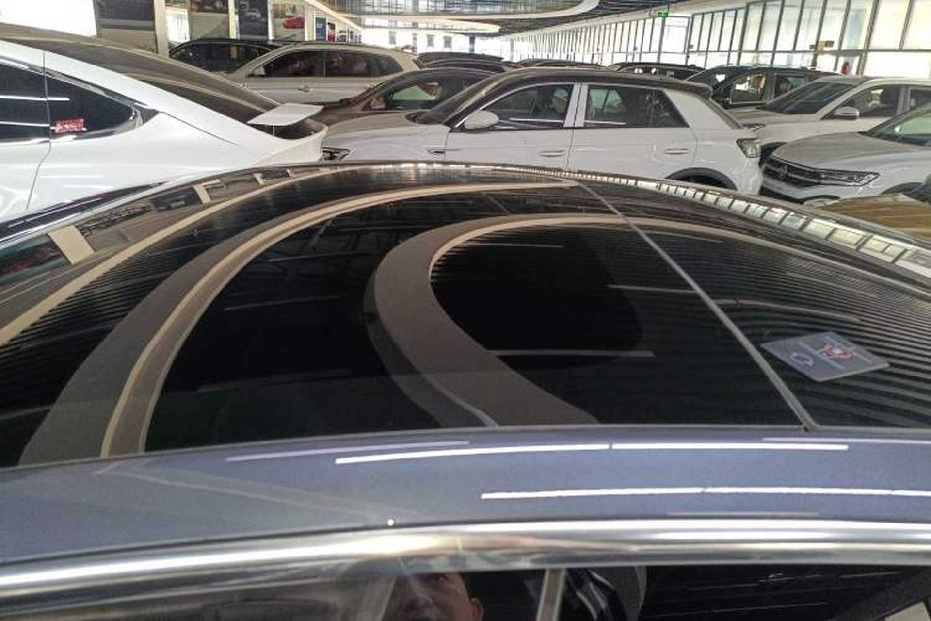 Used Tesla Model 3 2019 Long-Range All-Wheel-Drive Version Roof
