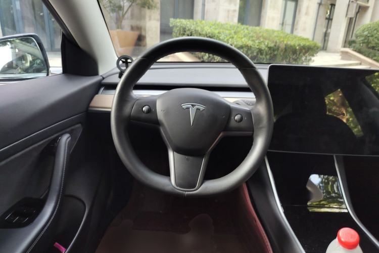 Used Tesla Model 3 2019 Standard Range Rear-Wheel Drive Upgraded Version (60 kWh) Steering Wheel