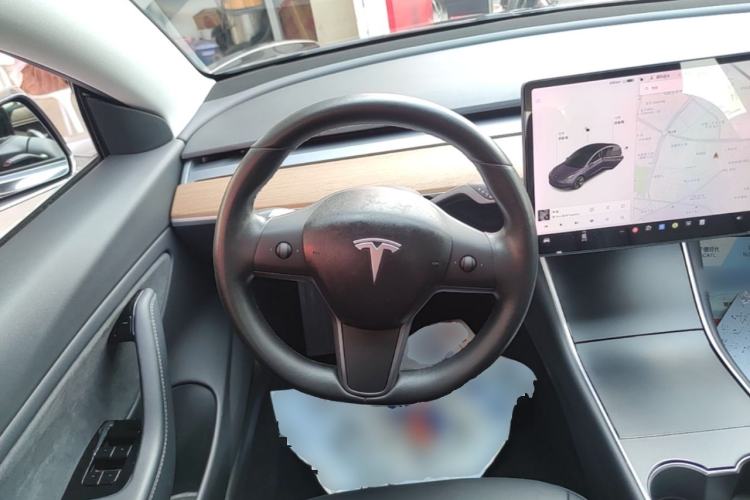 Used Tesla Model 3 2019 Long-Range All-Wheel-Drive Version Steering Wheel