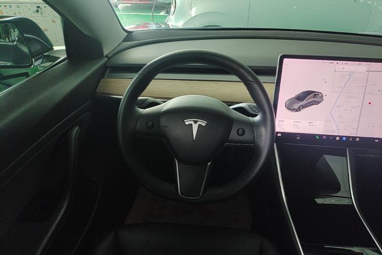Used Tesla Model 3 2019 Long-Range All-Wheel-Drive Version Steering Wheel