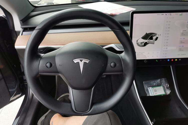 Used Tesla Model 3 2019 Long-Range All-Wheel-Drive Version Steering Wheel