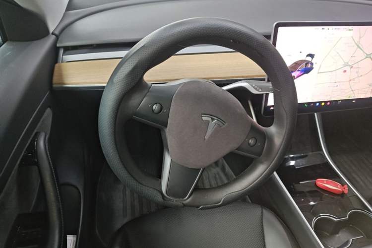 Used Tesla Model 3 2019 Standard Range Rear-Drive Upgraded Version Steering Wheel