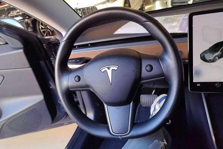 Used Tesla Model 3 2019 Long-Range All-Wheel-Drive Version Steering Wheel