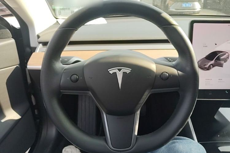 Used Tesla Model 3 2019 Long-Range Rear-Wheel-Drive Version Steering Wheel