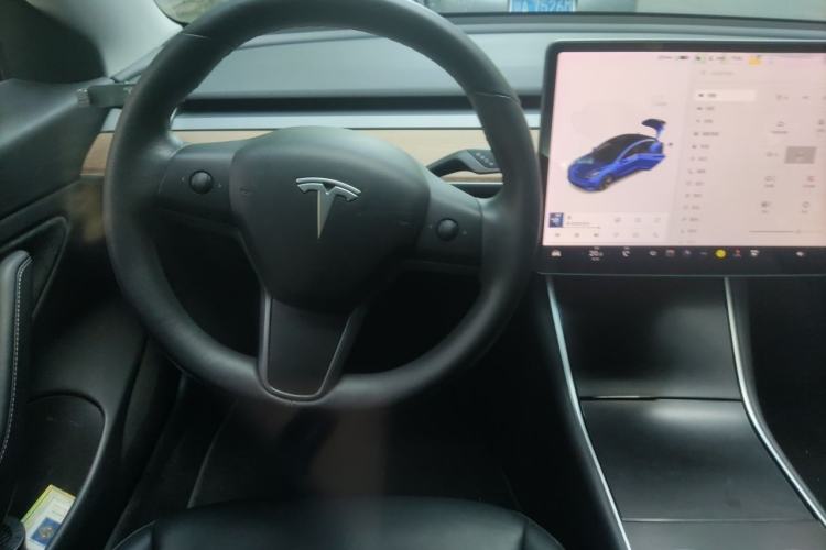 Used Tesla Model 3 2019 Long-Range All-Wheel-Drive Version Steering Wheel