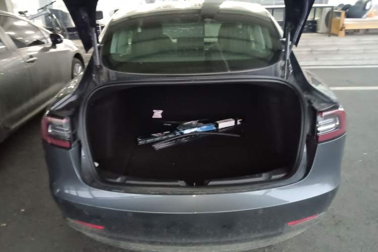 Used Tesla Model 3 2019 Performance High-Performance All-Wheel-Drive Version Trunk