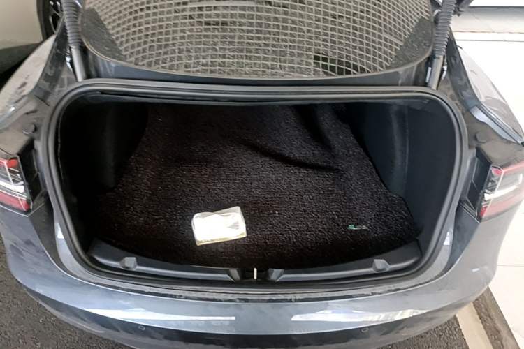 Used Tesla Model 3 2019 Standard Range Rear-Drive Upgraded Version Trunk